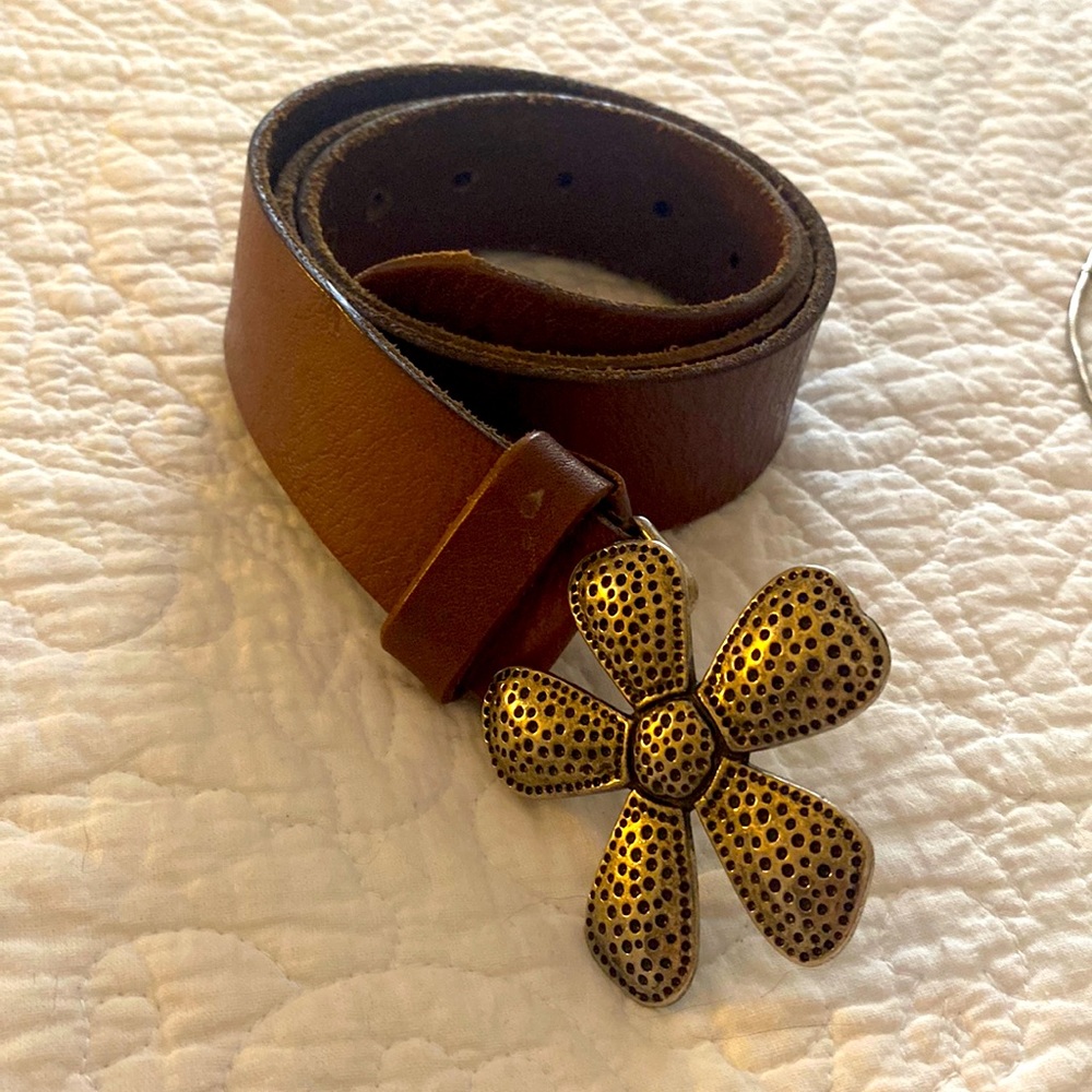 Silpada flower buckle Leather belt